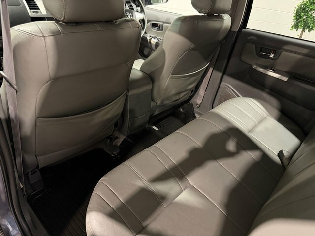 Toyota HILUX Invincible 4X4 D-4d Dcb Black #29
