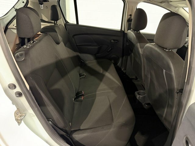 Dacia Sandero 1.0 Sce Essential Hatchback Euro White #3