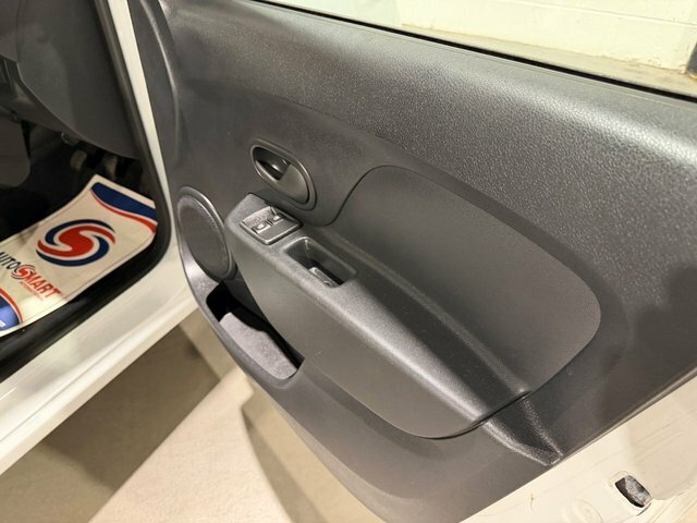Dacia Sandero 0.9 Laureate Tce 90 Bhp Silver #11