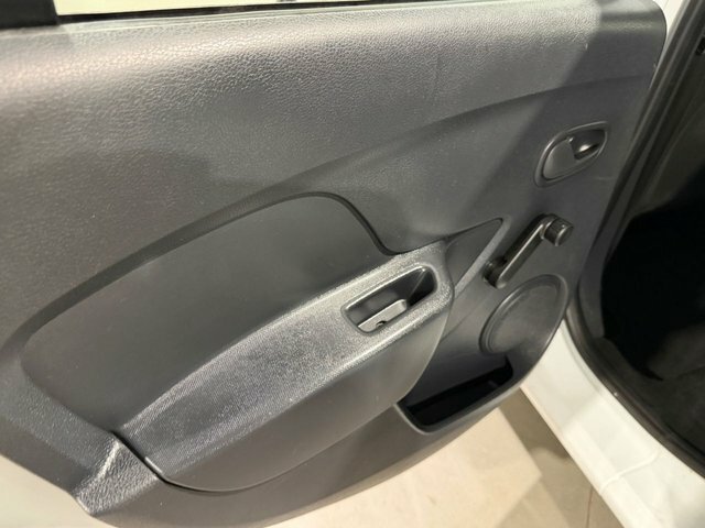Dacia Sandero 0.9 Laureate Tce 90 Bhp Silver #28