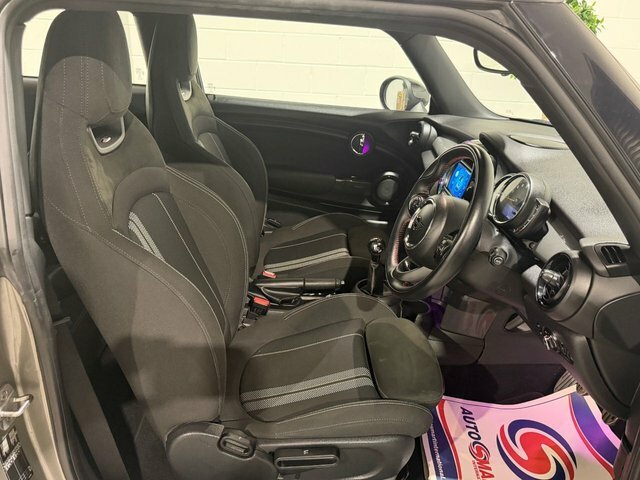 Mini Hatch 1.5 Cooper Sport Hatchback Euro Silver #3