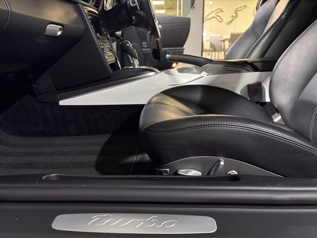 Porsche 911 3.8L 997 Carrera S Black #40