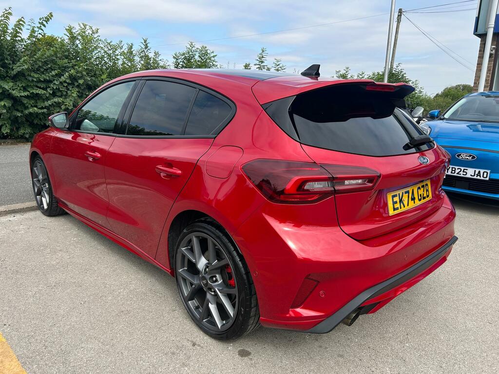 Ford Focus 2.3 St 280Ps Mega Spec Low Mileage Red #5