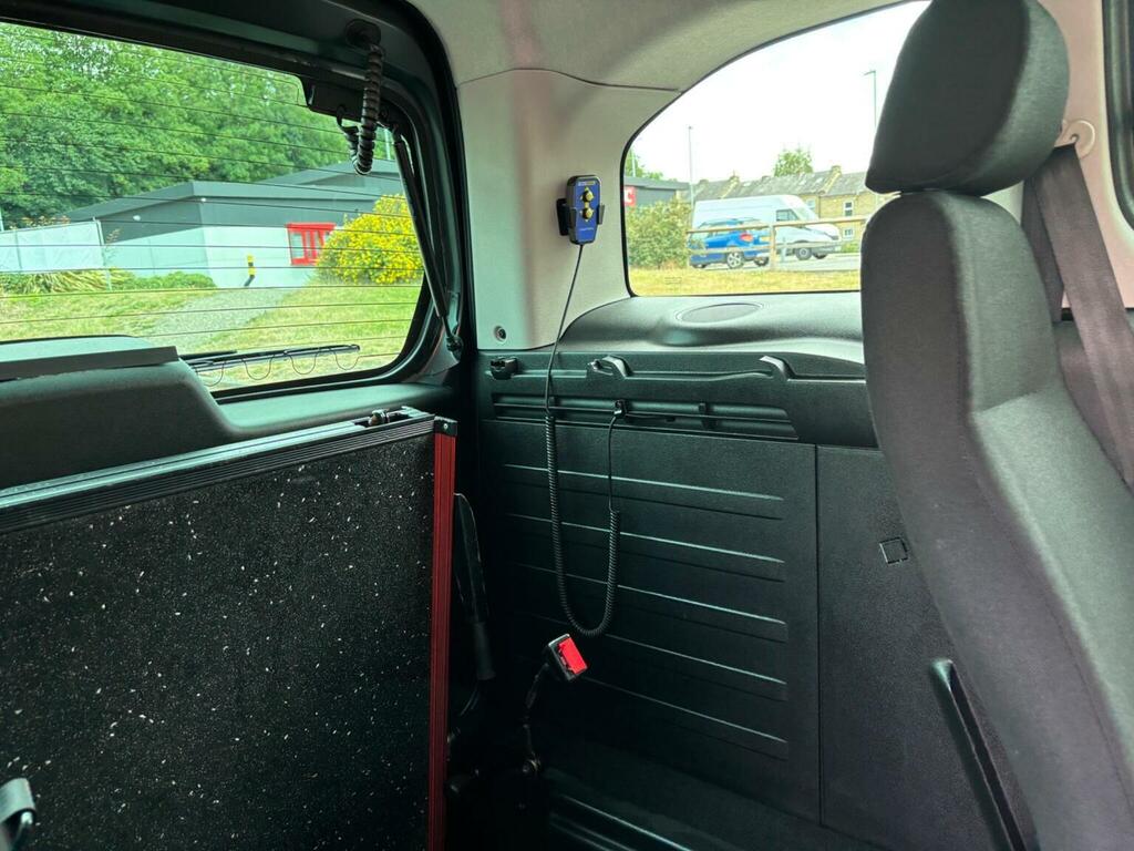 Peugeot Partner Tepee Tepee 1.6 Bluehdi 100 Outdoor Red #17
