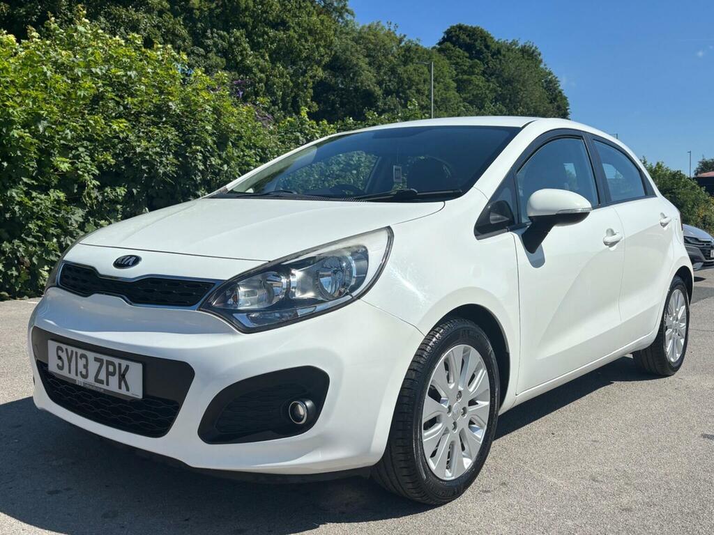 Kia RIO Hatchback 1.25 2 Euro 5 201313 White
