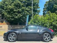 Nissan 370Z Z White #33