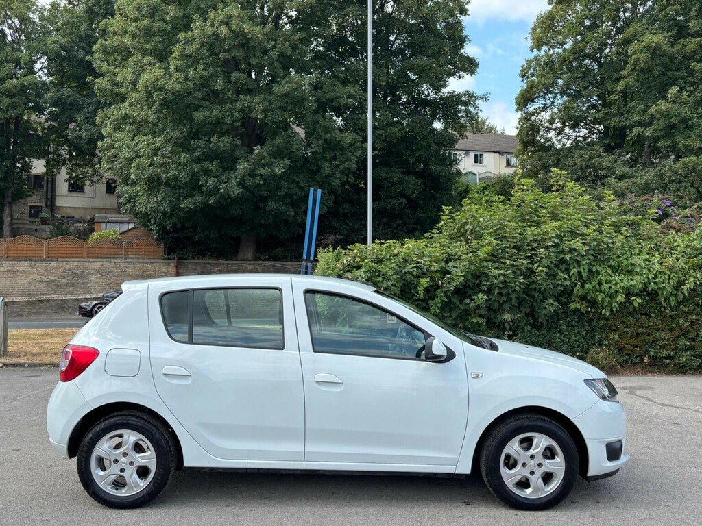 Dacia Sandero Hatchback 0.9 Tce Laureate Euro 5 201464 White #4