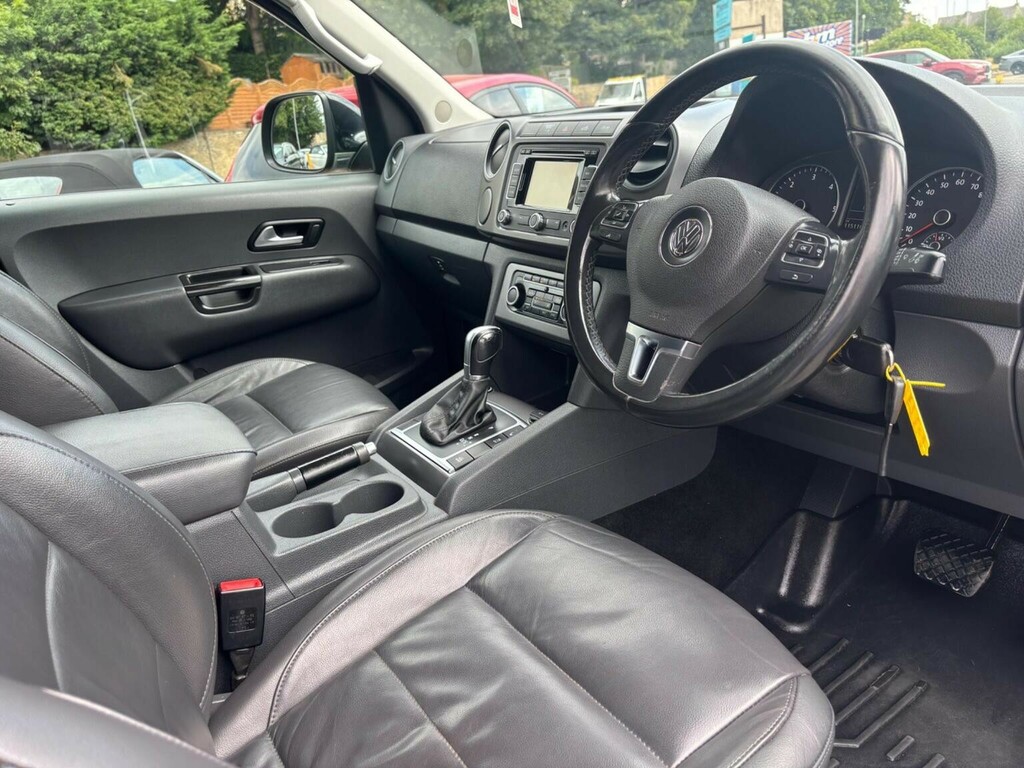 Volkswagen Amarok Black #18