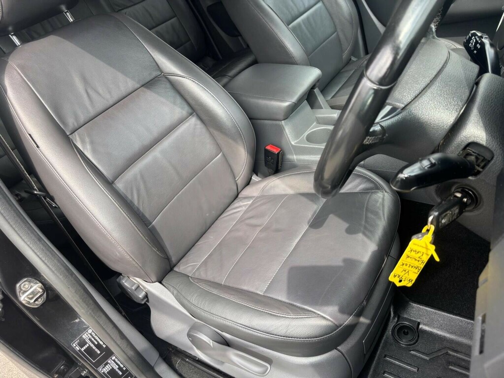 Volkswagen Amarok Black #14