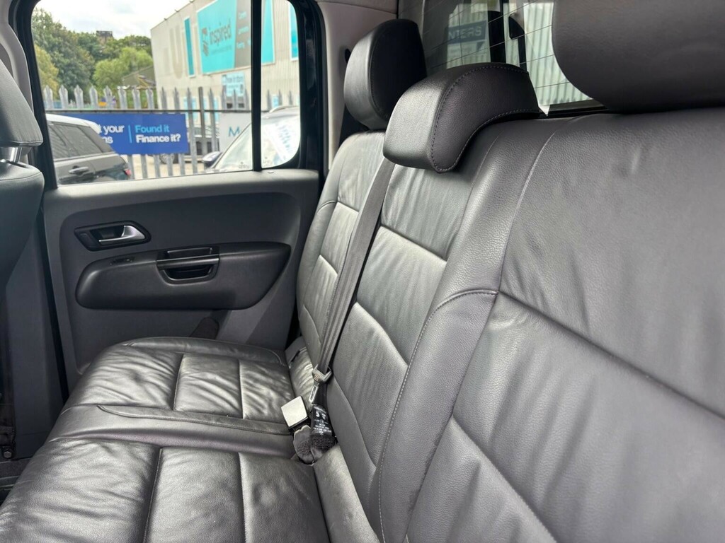 Volkswagen Amarok Black #13