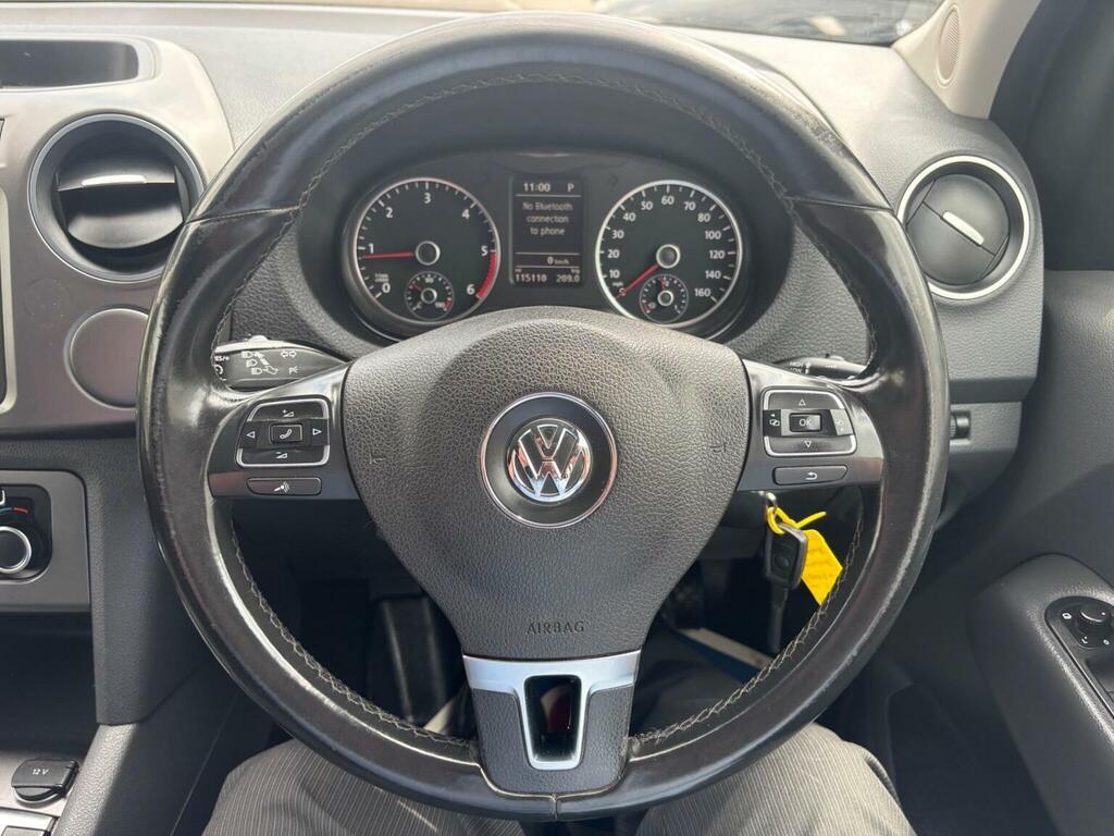 Volkswagen Amarok Black #25