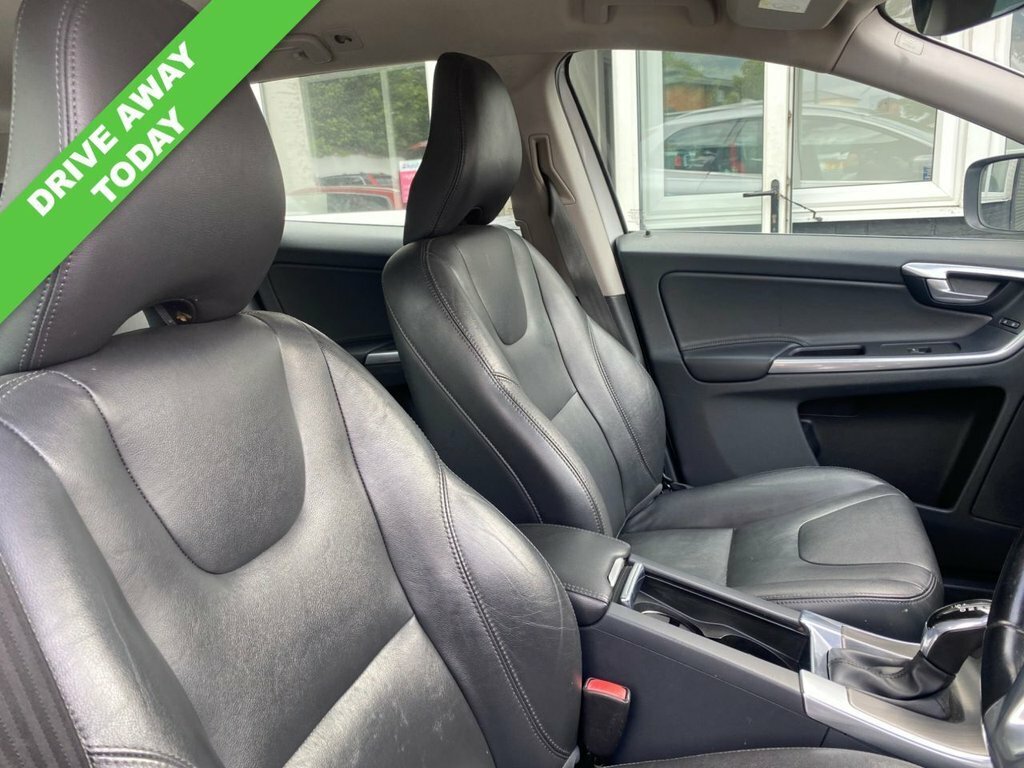 Volvo XC60 2.4L Se Lux Nav YL15VXG Silver #3