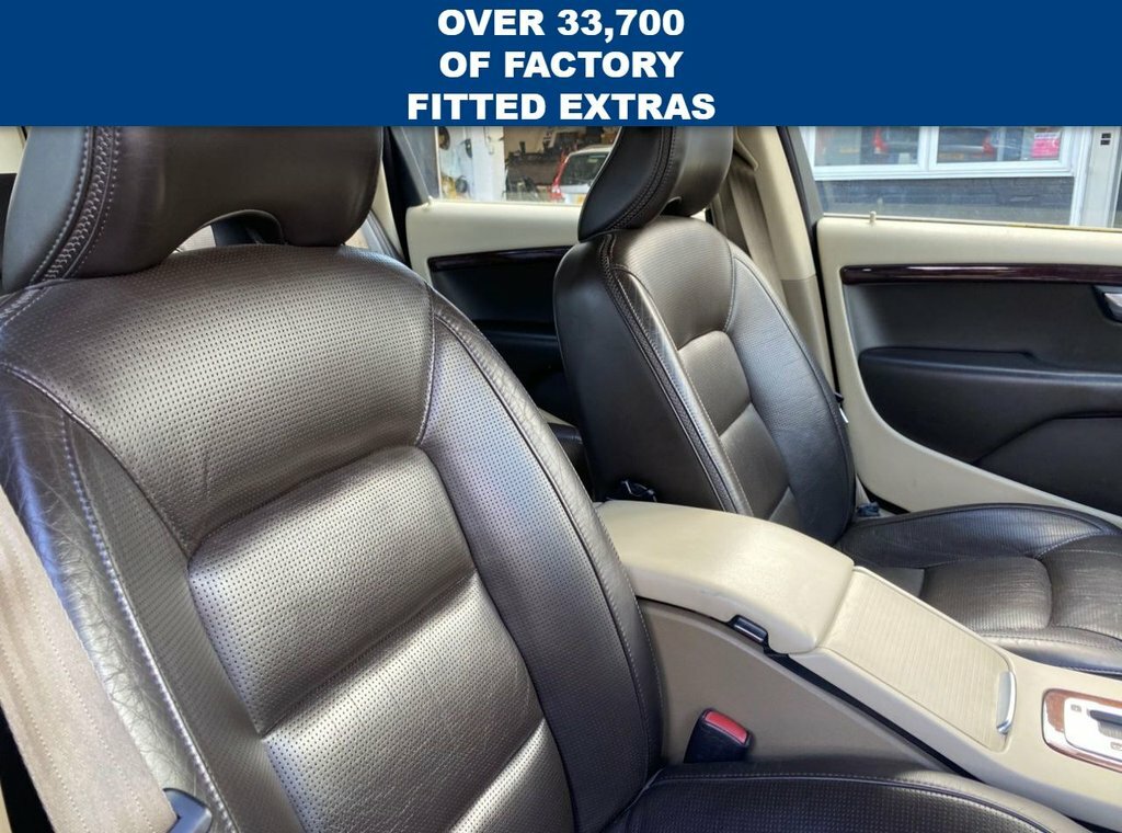 Volvo XC70 3.2L Se Lux Grey #2