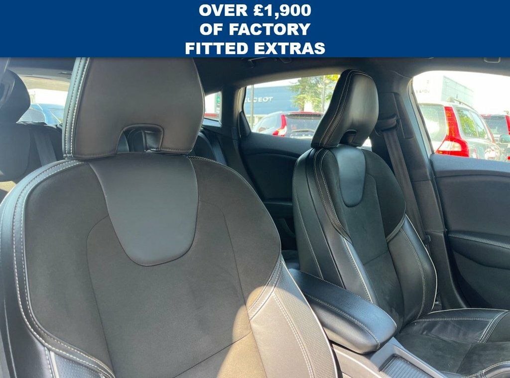 Volvo V40 2L R-design Nav Plus White