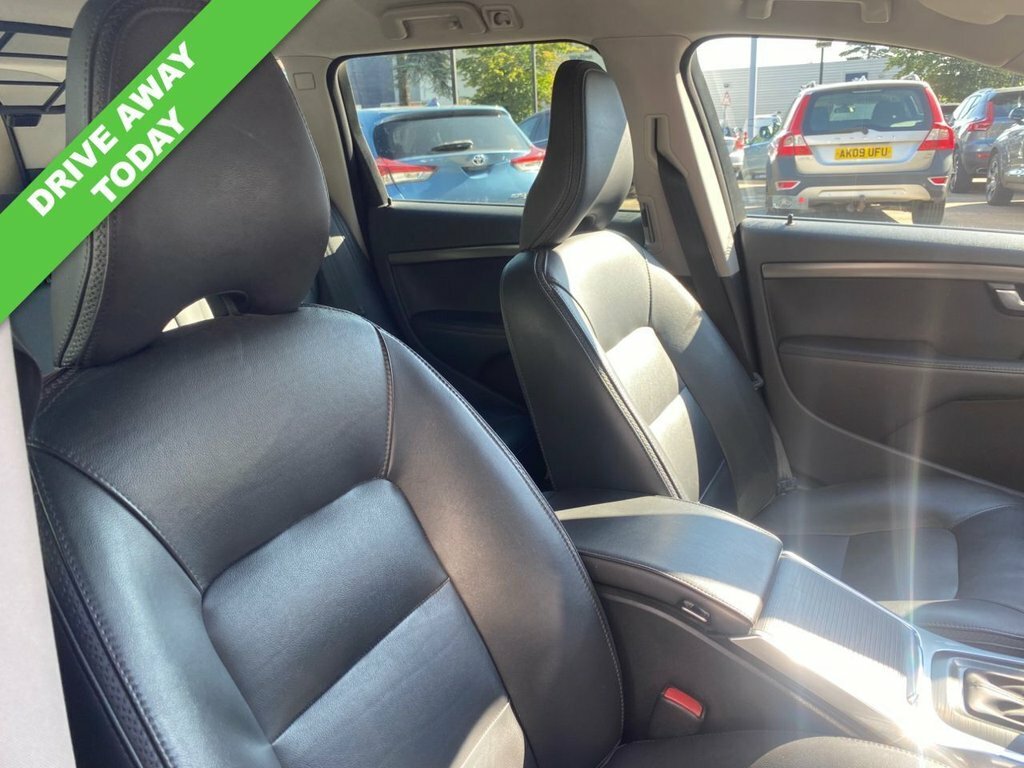 Volvo XC70 2.4L Se Lux Silver