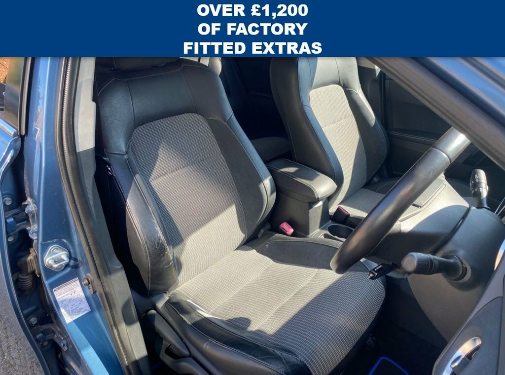 Toyota Auris 1.8L Excel Blue #2