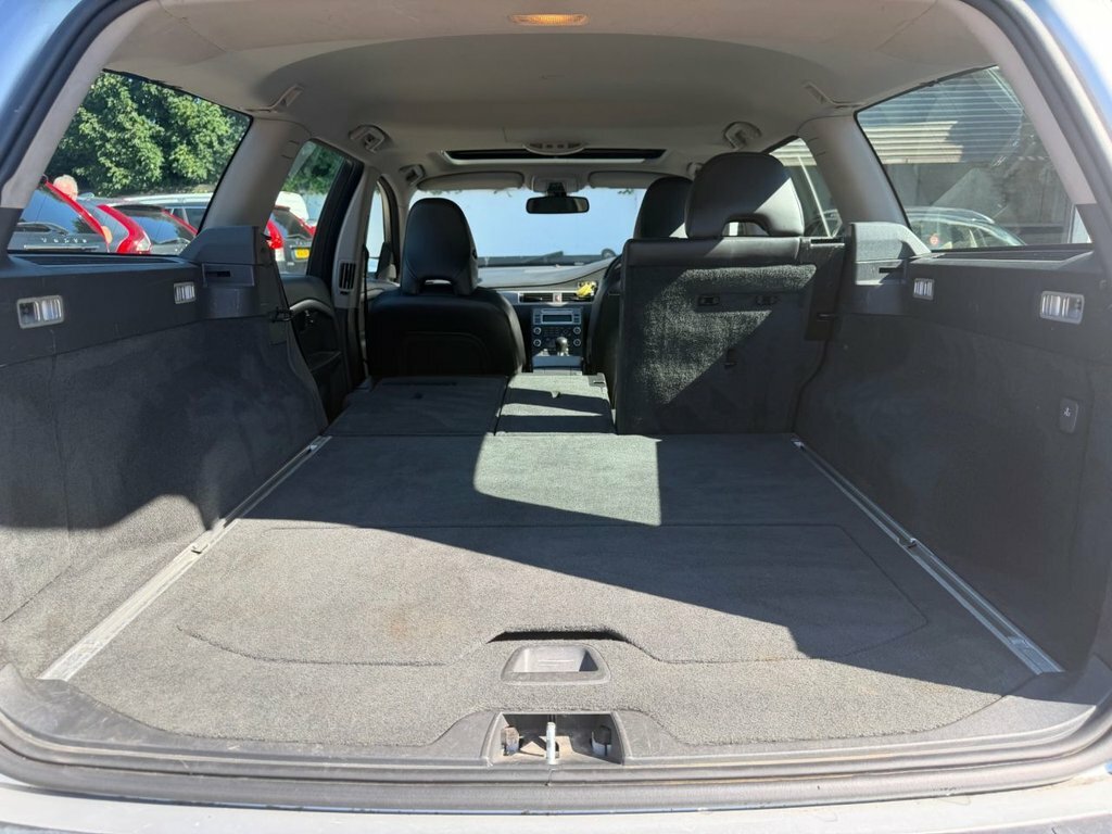 Volvo V70 2.5T Se Geartronic Euro Black #27