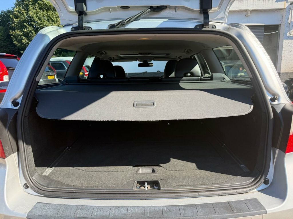 Volvo V70 2.5T Se Geartronic Euro Black #23