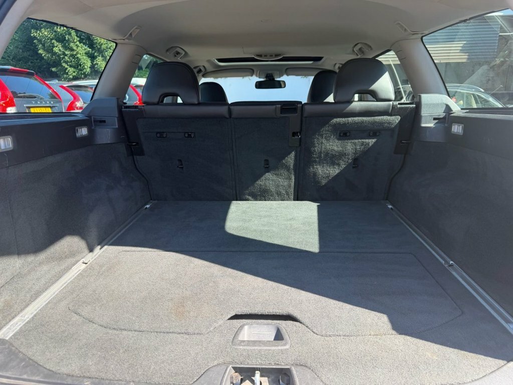Volvo V70 2.5T Se Geartronic Euro Black #25