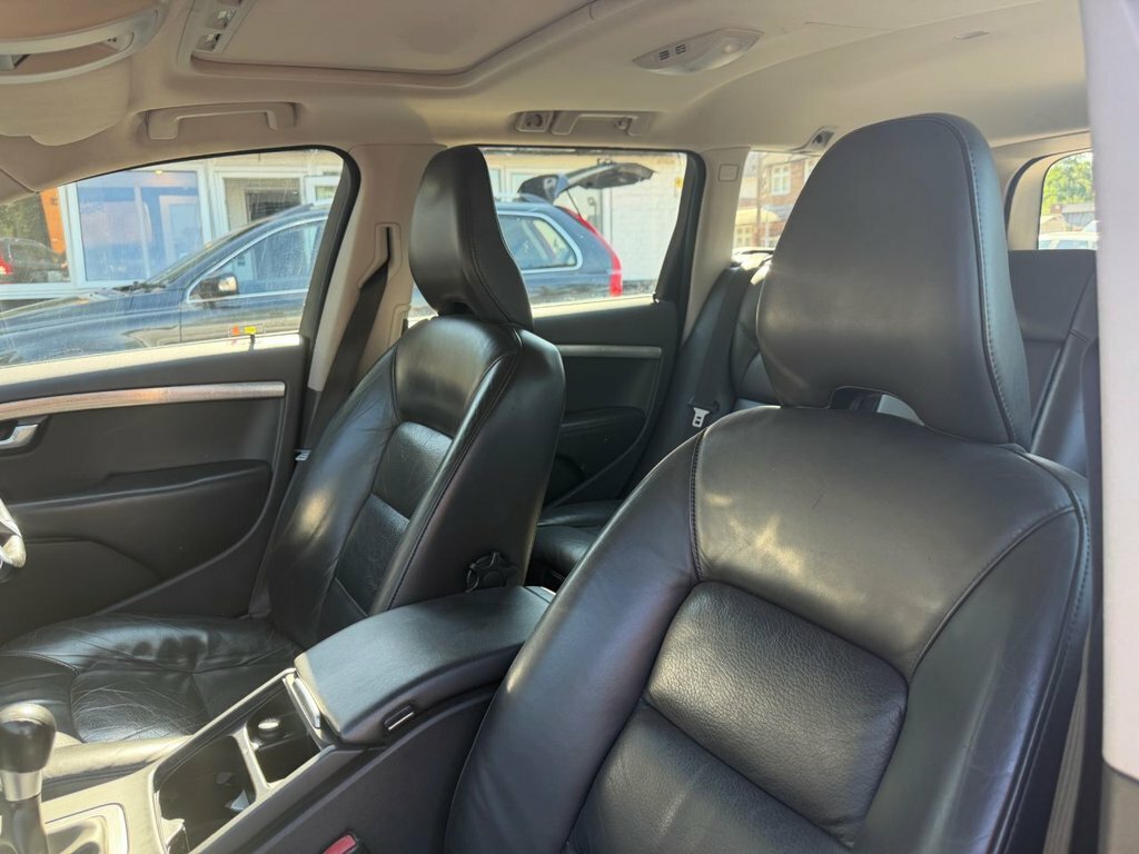 Volvo V70 2.5T Se Geartronic Euro Black #18
