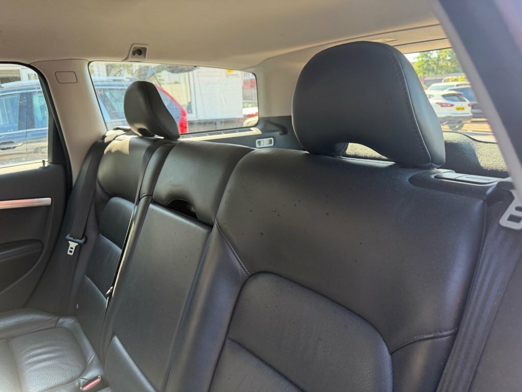 Volvo V70 2.5T Se Geartronic Euro Black #12
