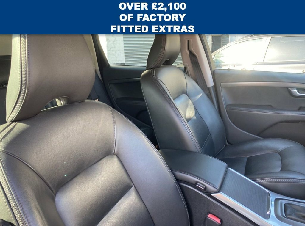 Volvo XC70 2.4L Se Lux Silver #3