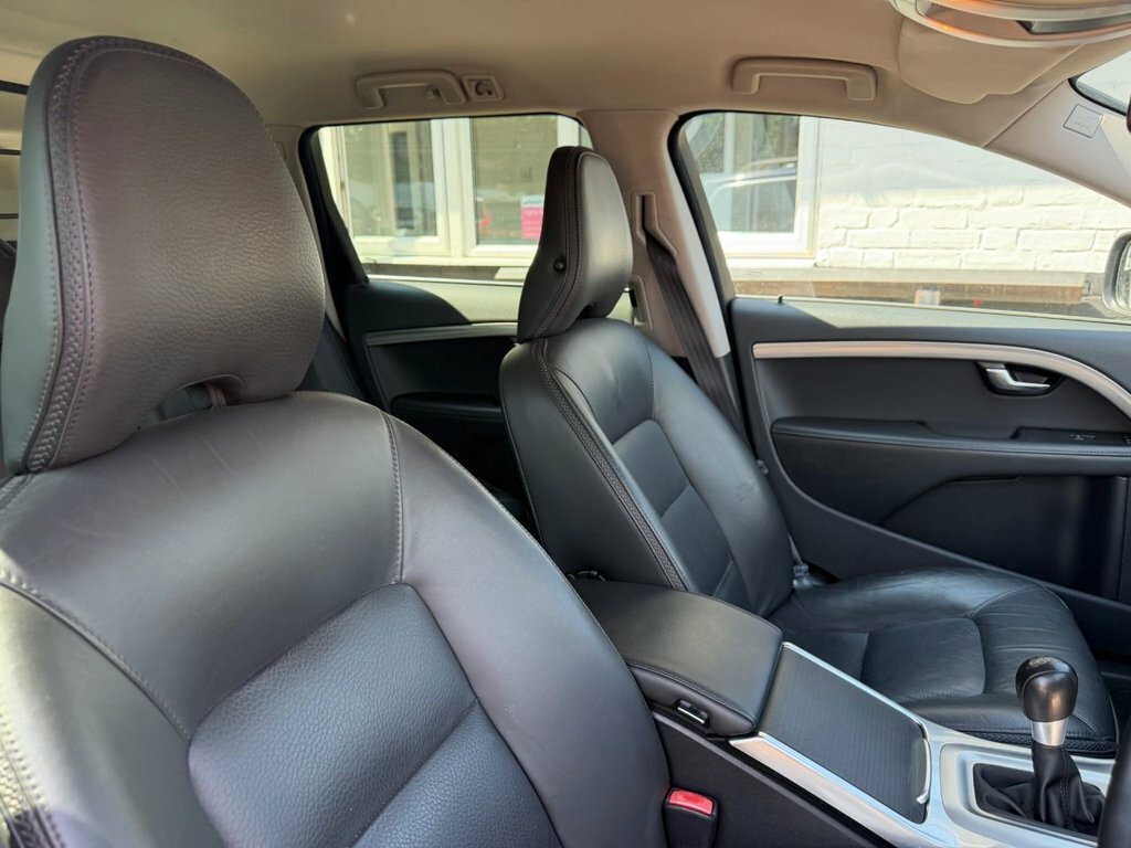Volvo XC70 2.4L Se Nav Blue #3