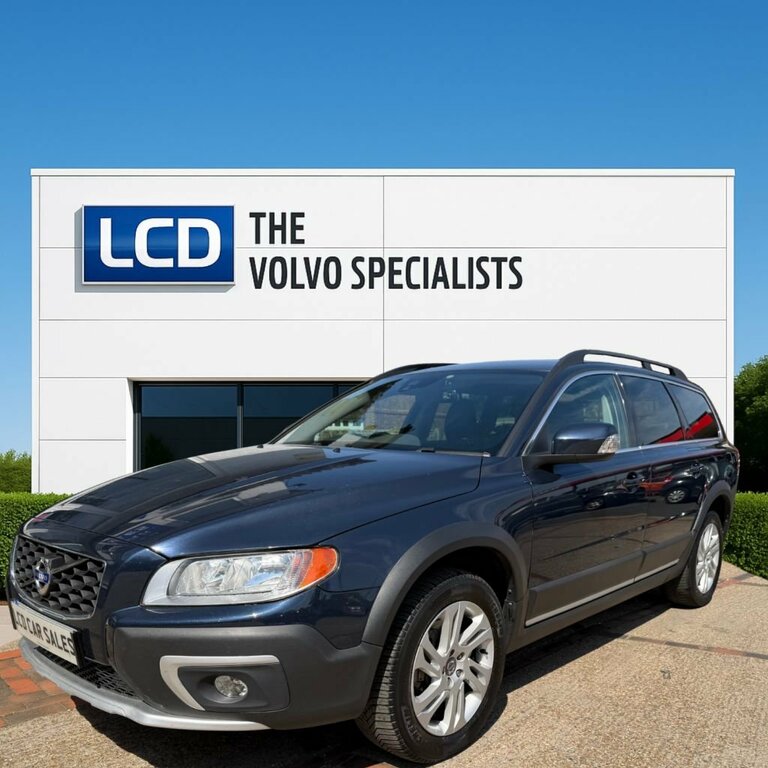 Volvo XC70 2.4L Se Nav Blue