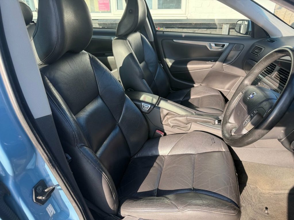 Volvo V70 2.4L Se Blue #3