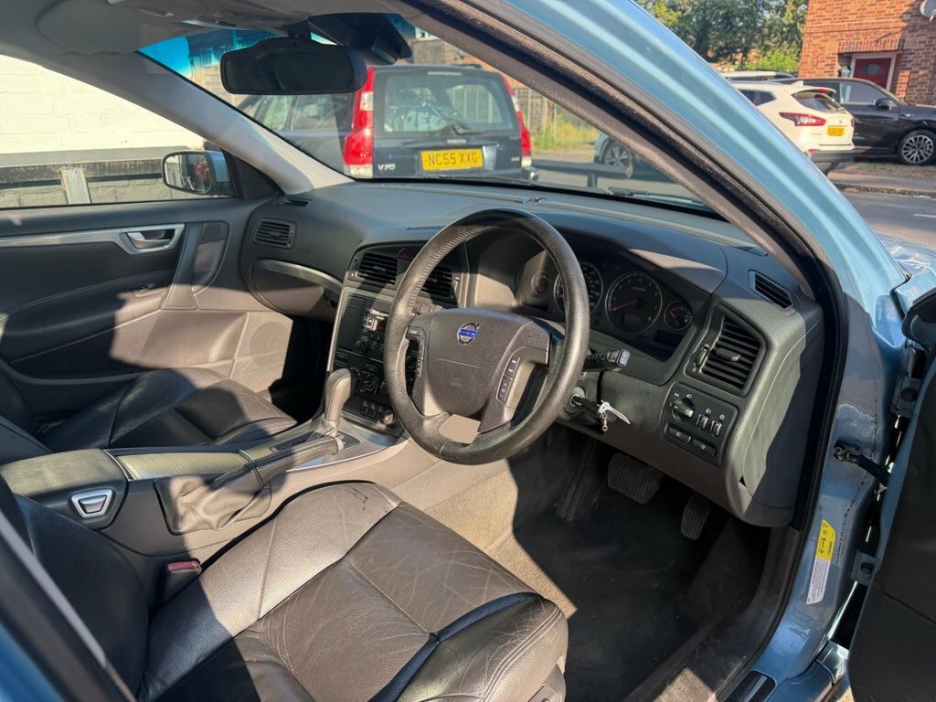 Volvo V70 2.4L Se Blue #5