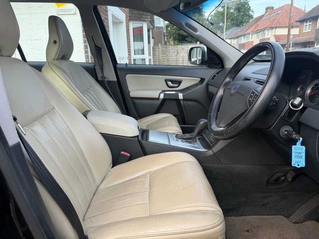 Volvo XC90 2.4L Se Lux KS63AKZ Black #6