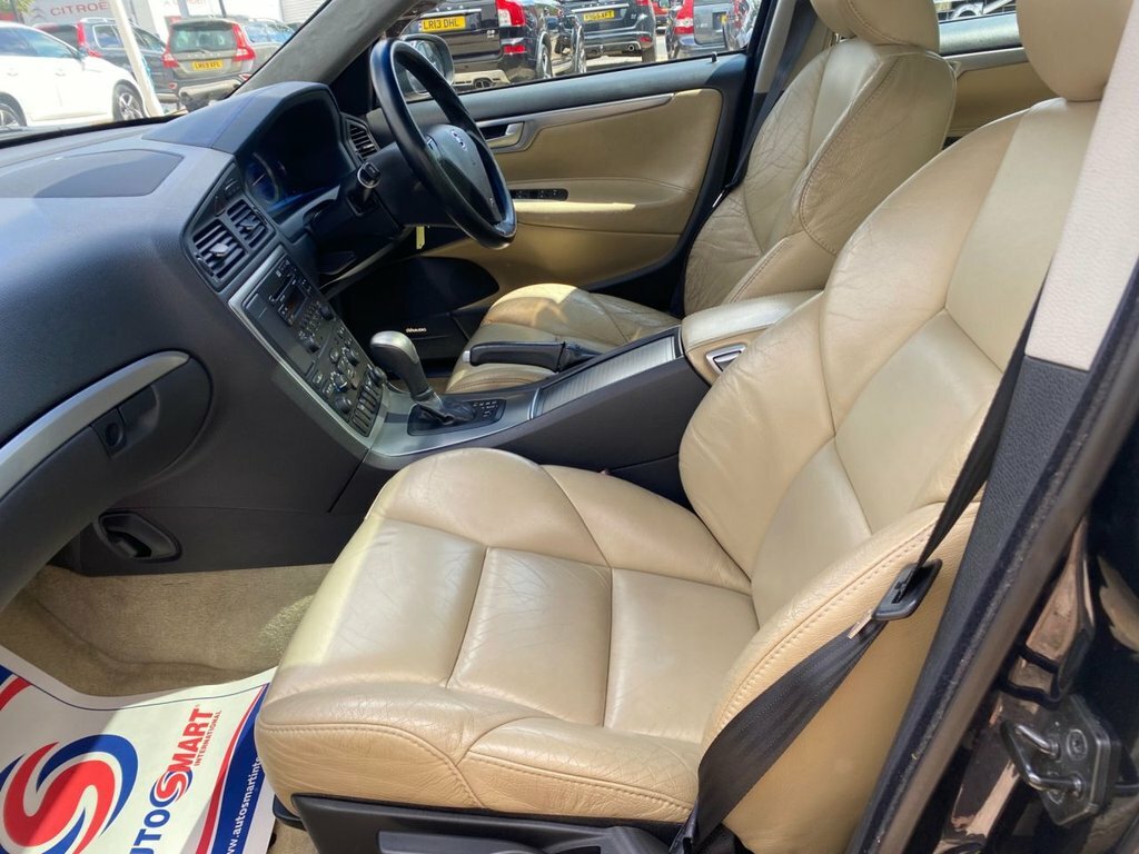 Volvo S60 Se D5 4-Door Grey #18