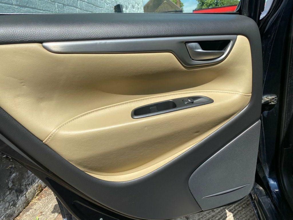 Volvo S60 Se D5 4-Door Grey #26