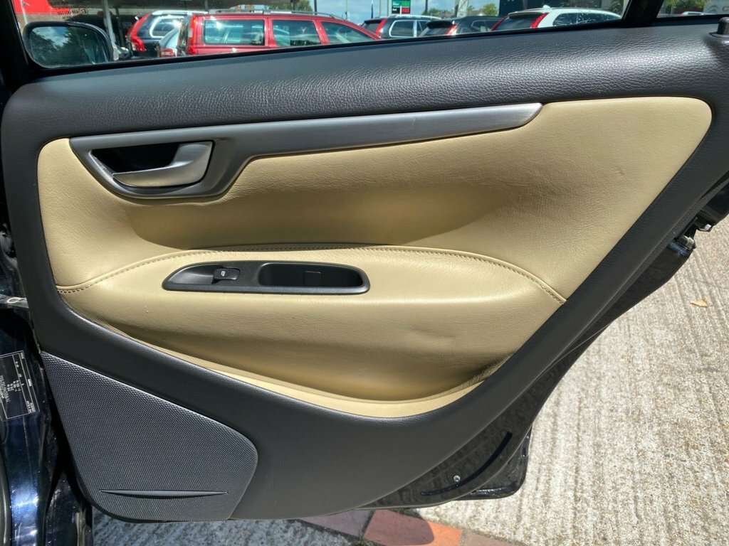 Volvo S60 Se D5 4-Door Grey #27