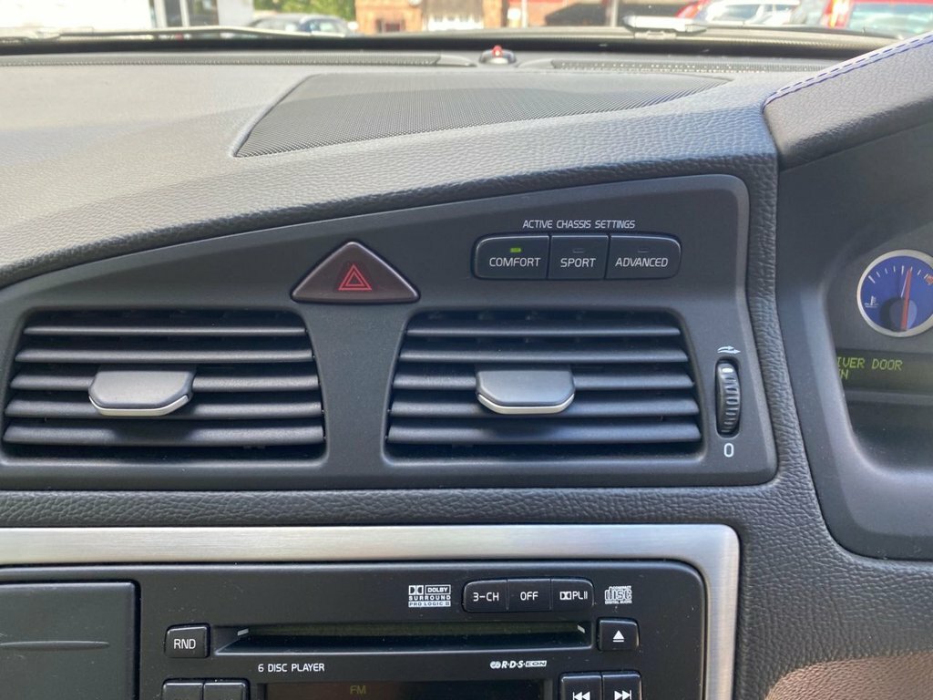 Volvo S60 Se D5 4-Door Grey #32