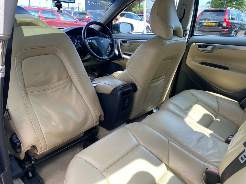 Volvo S60 Se D5 4-Door Grey #17