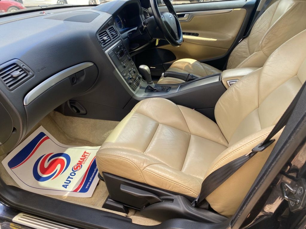 Volvo S60 Se D5 4-Door Grey #22