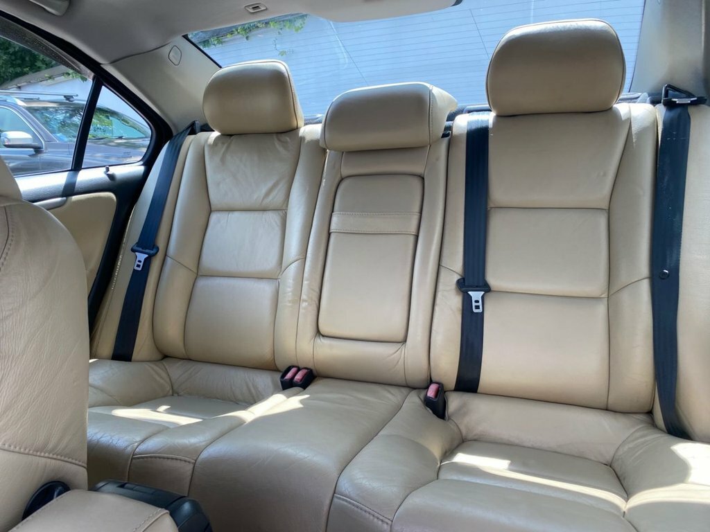 Volvo S60 Se D5 4-Door Grey #19