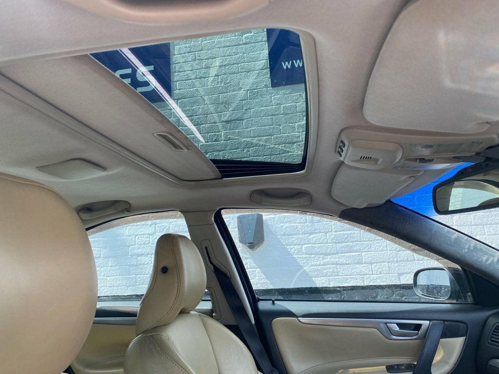 Volvo S60 Se D5 4-Door Grey #35