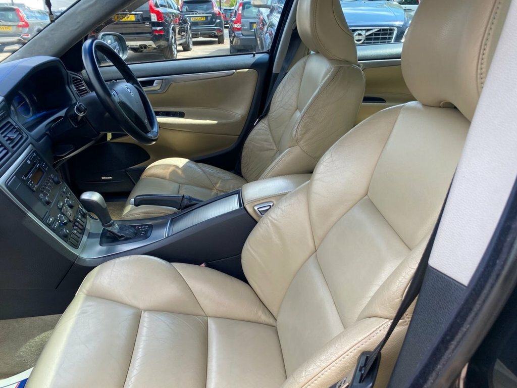 Volvo S60 Se D5 4-Door Grey #21