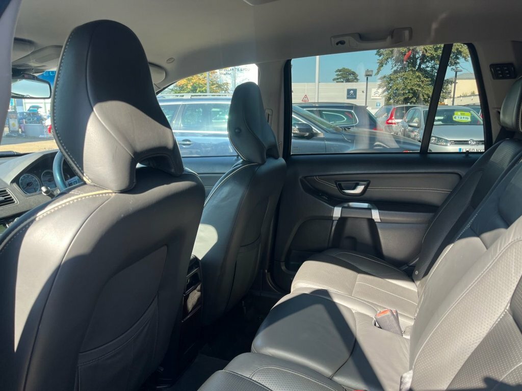 Volvo XC90 2.4 D5 Se Lux Awd 200 Bhp Silver #14
