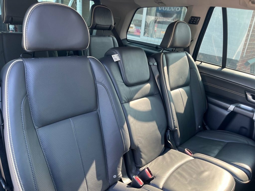 Volvo XC90 2.4 D5 Se Lux Awd 200 Bhp Silver #7