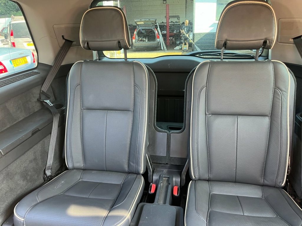 Volvo XC90 2.4 D5 Se Lux Awd 200 Bhp Silver #17