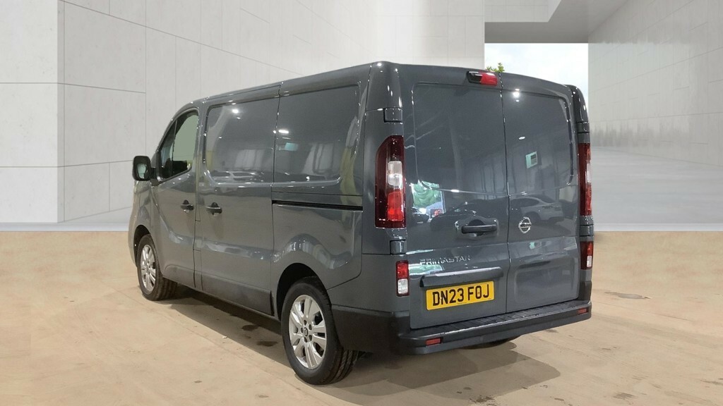Nissan Primastar 2.0 Dci 28 Tekna Grey #3