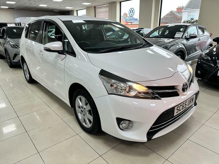 Toyota Verso 1.6 V-matic Icon Euro 6 White #2