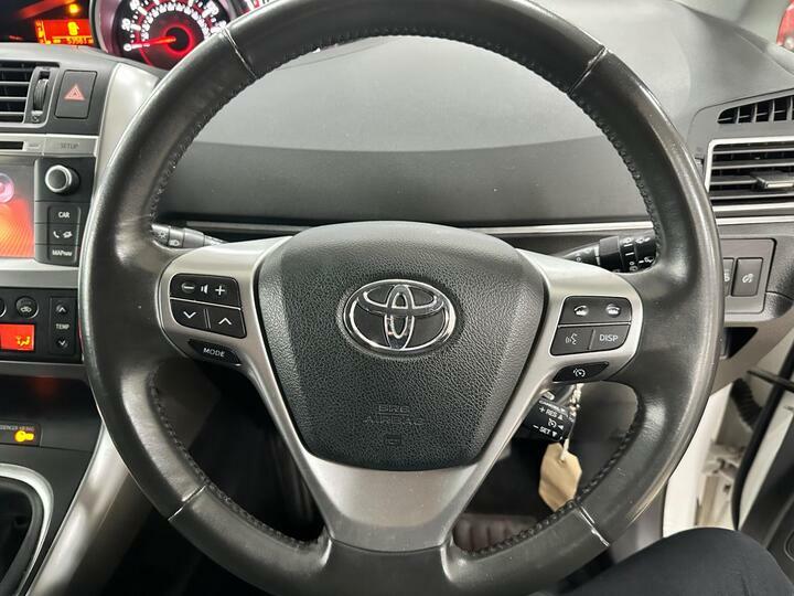 Toyota Verso 2015 1.6 D-4d Icon Mpv Euro 6 S Grey #10