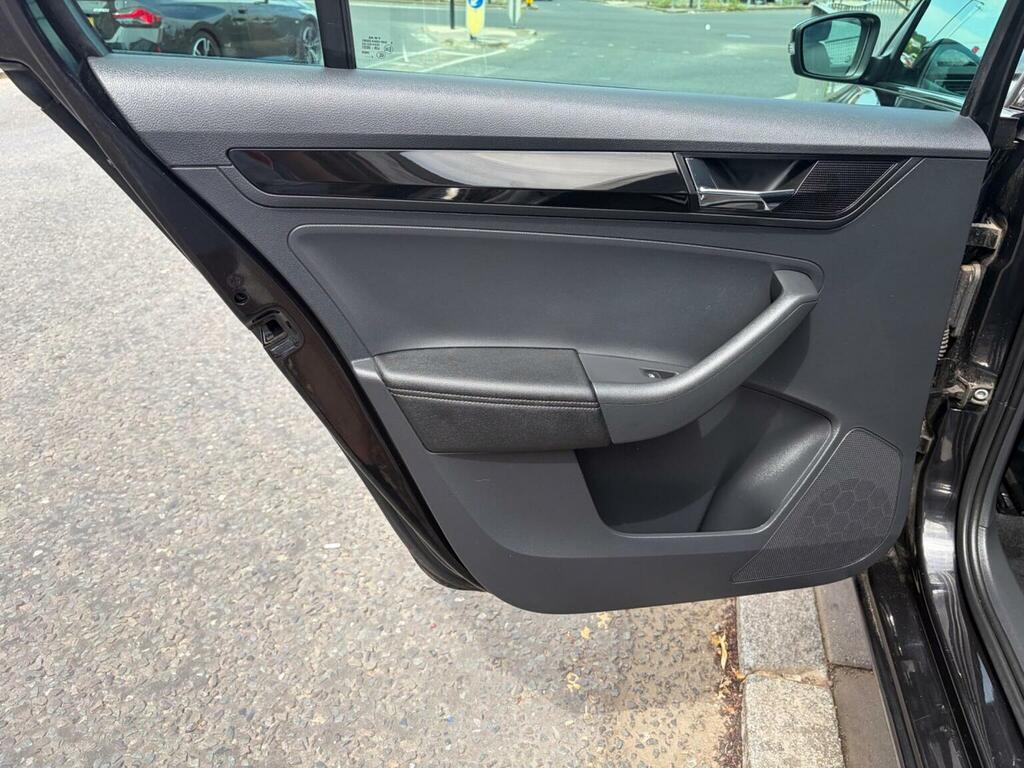 Seat Toledo  Black #72