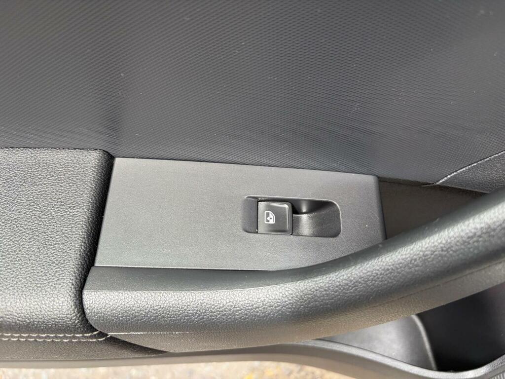 Seat Toledo  Black #84