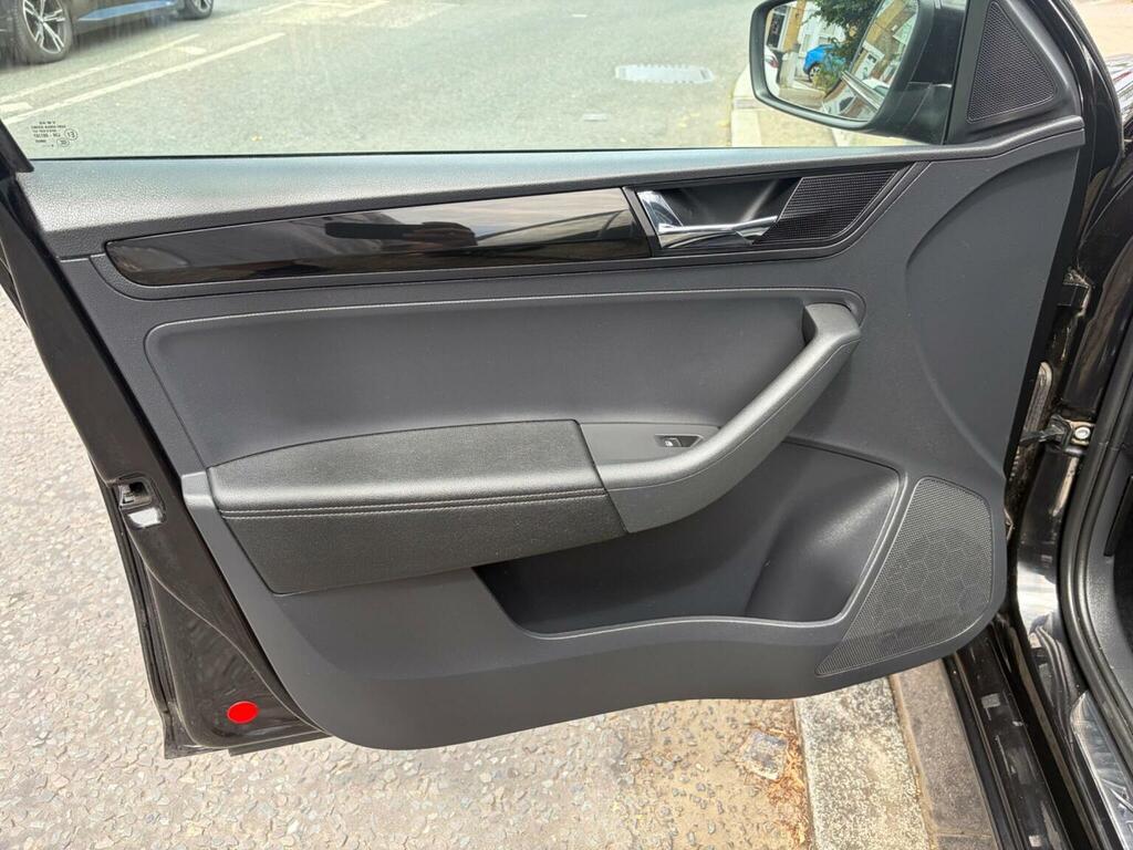 Seat Toledo  Black #83