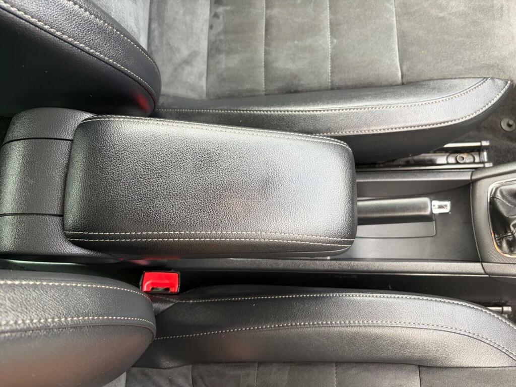 Seat Toledo  Black #52